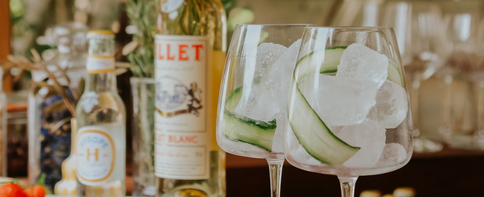 Nos Astuces pour un Spritz parfait : un verre ballon pour libérer les arômes, et beaucoup de glaçons pour une fraicheur maximale !